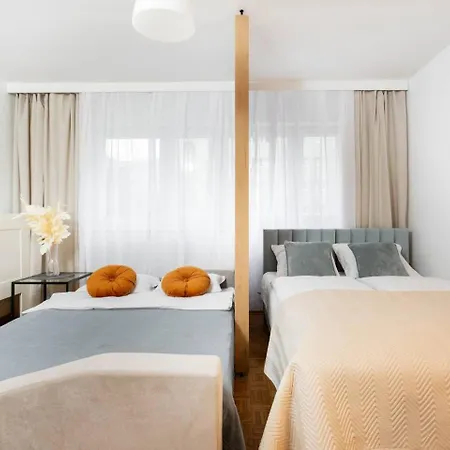 Lily Wola Ratusz Apartman Varsó