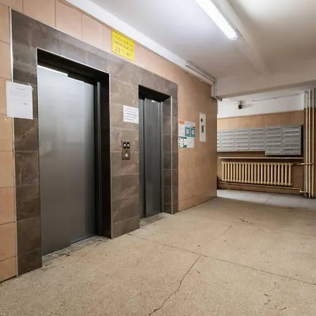Lily Wola Ratusz Apartment
