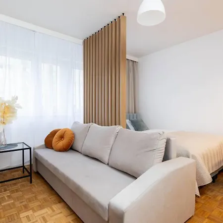 Apartment Lily Wola Ratusz