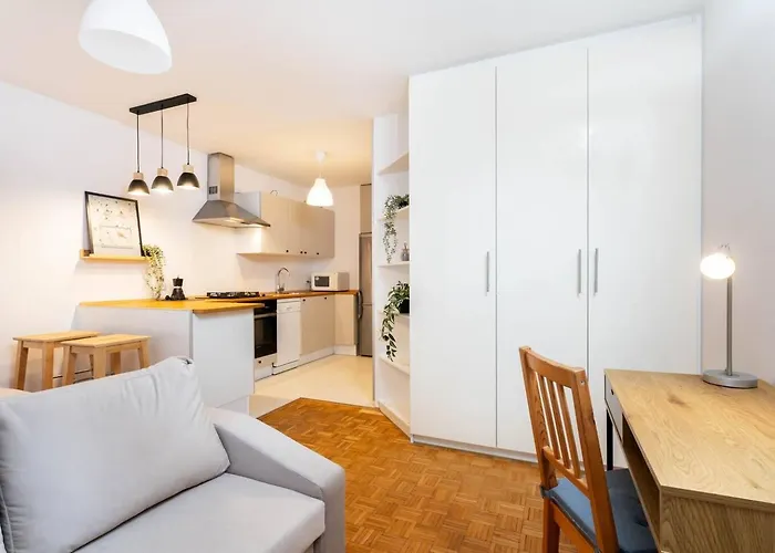 Lily Studio Wola 15 Min To Rondo Daszynskiego * Warszawa